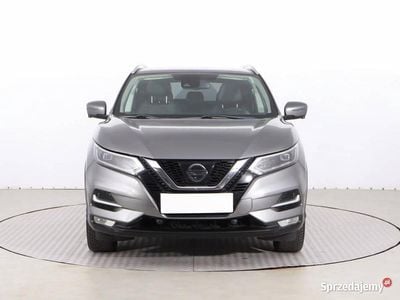 Szary Używany 2017 Nissan Qashqai SUV | 54 999 zł (Dość drogi)