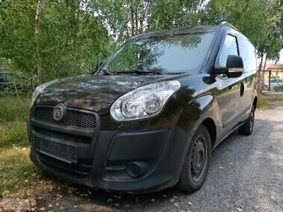 Używany Fiat Doblò 87 KM (63 kW) 2013 Brązowy Minivan