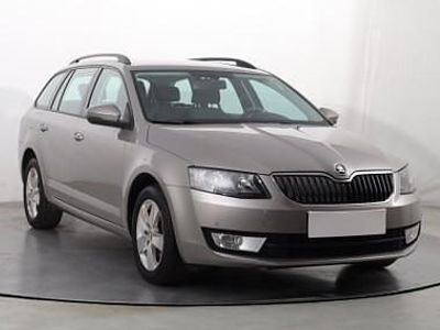 Używany Skoda Octavia 150 KM (110 kW) 2016 Beżowy Kombi