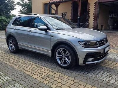 Szary Używany 2019 VW Tiguan R-line SUV | 112 000 zł (Dość drogi)