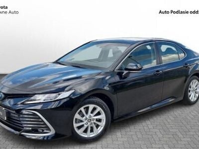 Czarny Używany 2021 Toyota Camry Comfort Sedan/Limuzyna | 114 900 zł (Dość drogi)