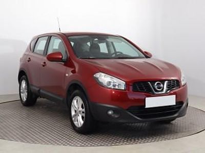 Czerwony Używany 2012 Nissan Qashqai SUV | 31 499 zł (Uczciwa cena)
