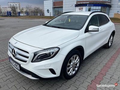 Biały Używany 2015 Mercedes GLA200 SUV | 57 500 zł