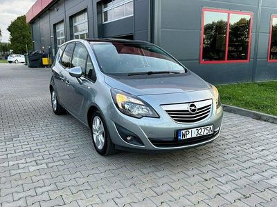 Szary Używany 2011 Opel Meriva Minivan | 19 900 zł (Uczciwa cena)
