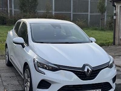 używany Renault Clio V 2022 LPG krajowy bezwypadkowy serwis ASO w cenie do 2027 OKAZJA