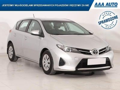 Używany Toyota Auris 2014 Srebrny