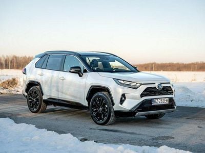 Biały Używany 2023 Toyota RAV4 SUV | 159 777 zł (Drogi)