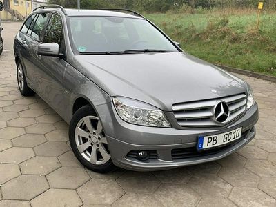 Używany Mercedes C200 136 KM (100 kW) 2010 Szary (metalik) Kombi