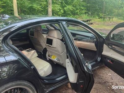 Używany BMW 750 2009 Sedan/Limuzyna