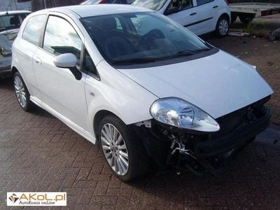 Używany Fiat Punto 90 KM (66 kW) 2008 Biały Hatchback