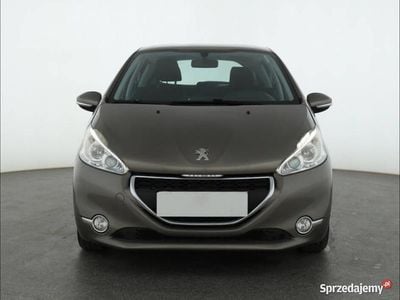 Beżowy Używany 2012 Peugeot 208 Hatchback | 21 999 zł
