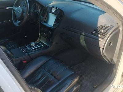 Używany 2015 Chrysler 300S | 45 000 zł