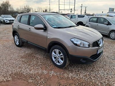 używany Nissan Qashqai 1.6dm 117KM 2011r. 142 294km