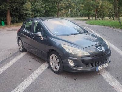 używany Peugeot 308 turbo panorama klima bogate wyposażenie