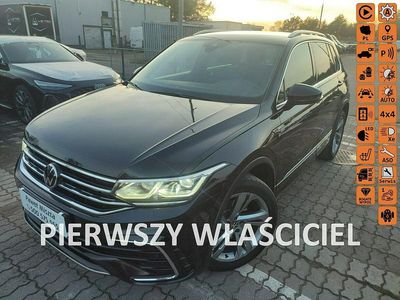 Czarny (metalik) Używany 2021 VW Tiguan SUV | 138 900 zł