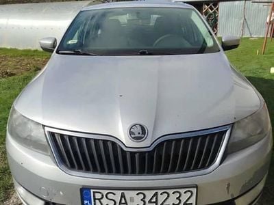 Używany Skoda Rapid 2013 Srebrny Sedan/Limuzyna