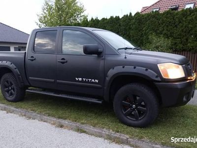 Używany Nissan Titan 2009 Czarny Pickup
