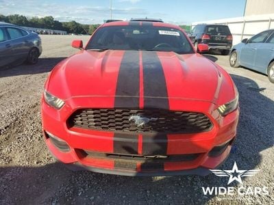 Czerwony (metalik) Używany 2017 Ford Mustang Coupe | 38 900 zł
