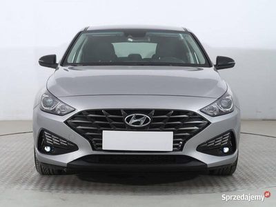 Używany Hyundai i30 2022 Srebrny Hatchback