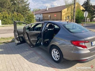 Używany Fiat Tipo 2019 Brązowy Sedan/Limuzyna