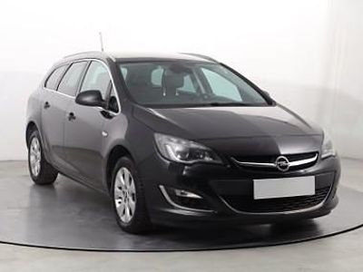 Używany Opel Astra 136 KM (100 kW) 2014 Czarny Kombi