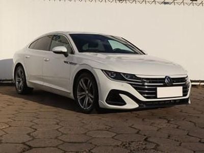 Używany VW Arteon 190 KM (139 kW) 2020 Biały Sedan/Limuzyna