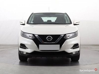 Biały Używany 2017 Nissan Qashqai SUV | 54 999 zł (Uczciwa cena)