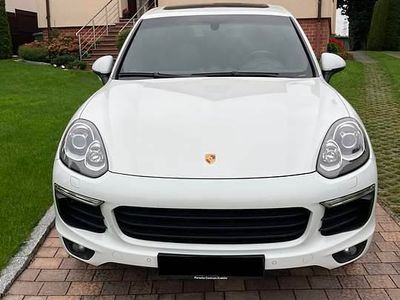 Biały Używany 2016 Porsche Cayenne Edition SUV | 133 490 zł (Dość drogi)