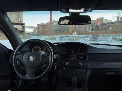 Używany 2010 BMW 320 | 35 999 zł