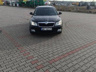 Używany Skoda Octavia 105 KM (77 kW) 2010 Czarny Sedan/Limuzyna