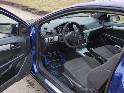 Używany Opel Astra GTC 2005 Niebieski