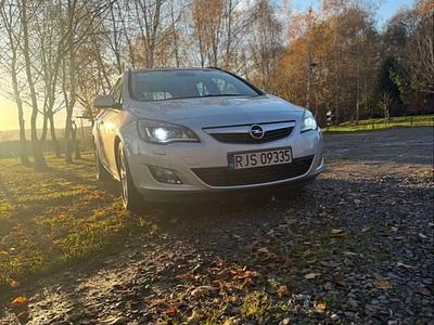 Używany Opel Astra 165 KM (121 kW) 2012 Srebrny Kombi