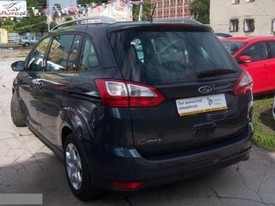 Używany Ford C-MAX 140 KM (102 kW) 2012 Fioletowy (metalik, perła) Minivan