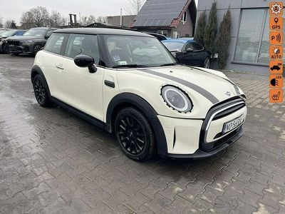 Używany Mini Cooper 136 KM (100 kW) 2021 Brązowobeżowy Hatchback
