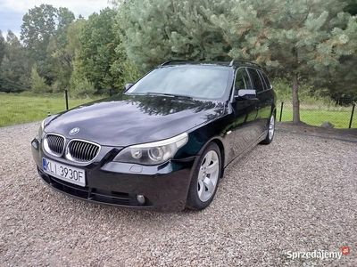 Czarny Używany 2005 BMW 535 Kombi | 19 900 zł