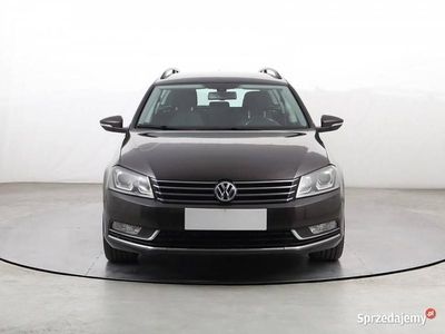 Brązowy Używany 2013 VW Passat Kombi | 37 499 zł (Uczciwa cena)
