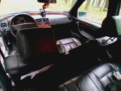 Używany Mercedes 220 1998