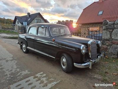 Czarny Używany 1958 Mercedes 190 Sedan/Limuzyna | 39 900 zł