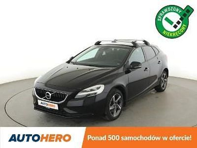 Czarny Używany 2017 Volvo V40 Momentum Kombi | 49 900 zł (Dość drogi)