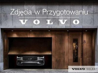 używany Volvo XC60 XC60 B4 B R-Design aut - benzyna, automatyczna, napęd przedni, 5 drzwi, 197KM /