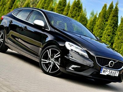 Czarny Używany 2019 Volvo V40 R-Design Kombi | 64 900 zł (Drogi)