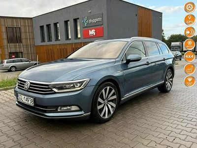 Niebieski jasny (metalik) Używany 2015 VW Passat Highline Kombi | 42 900 zł