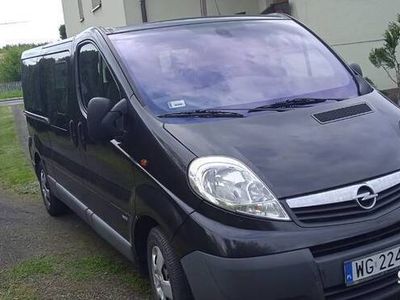 używany Opel Vivaro 9 -osobowy, 2 strony drzwi boczne