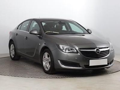 Szary Używany 2016 Opel Insignia Hatchback | 36 999 zł (Uczciwa cena)