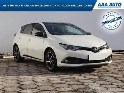 Używany Toyota Auris 132 KM (97 kW) 2018 Biały