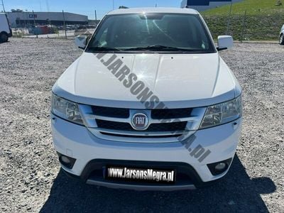 Używany Fiat Freemont 140 KM (102 kW) 2011 Biały SUV