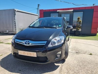 Toyota Auris Hybrid