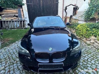 BMW 525