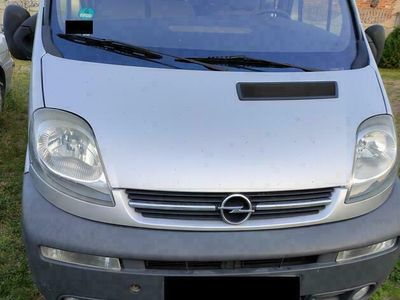 używany Opel Vivaro 2,5