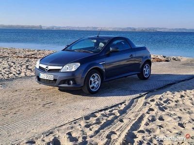 Używany Opel Tigra 2008 Grafitowy Kabriolet
